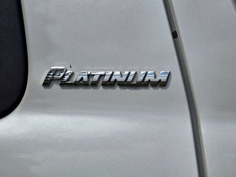 Used 2017 Toyota Sequoia Platinum RWD image 28