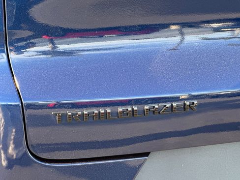 Used 2022 Chevrolet TrailBlazer LT w/ Sun and Liftgate Package image 34