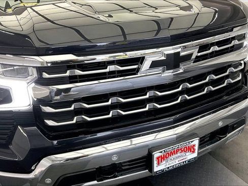 Used 2024 Chevrolet Silverado 1500 LTZ w/ LTZ Convenience Package II AWD/4WD image 30