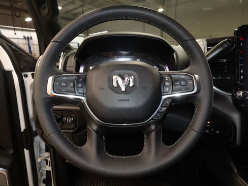 Used 2025 RAM 3500 Laramie AWD/4WD image 10