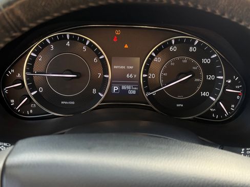 Used 2018 Nissan Armada SL w/ Premium Package image 19