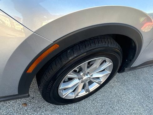Used 2025 Honda CR-V EX-L image 9