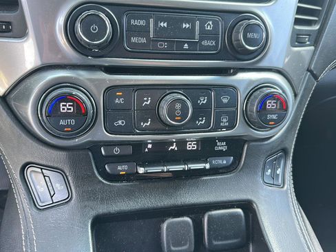 Used 2018 Chevrolet Tahoe LT image 17