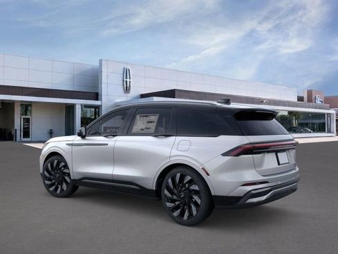 New 2026 Lincoln Nautilus Reserve AWD/4WD image 5