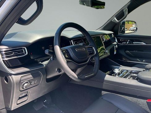 New 2026 Jeep Grand Wagoneer Summit w/ Premium Group III AWD/4WD image 7