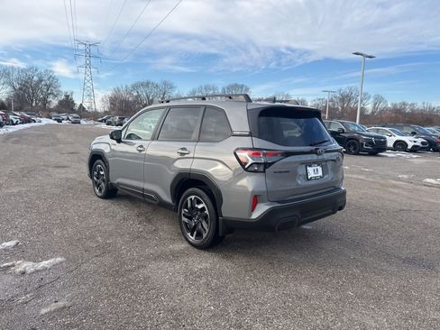 Certified 2025 Subaru Forester Limited image 17