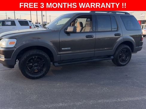 Used 2006 Ford Explorer XLT AWD/4WD image 4
