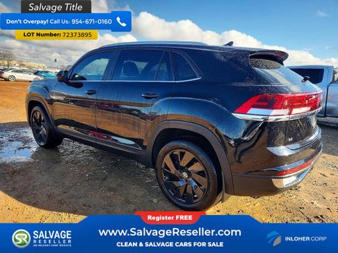 Used 2024 Volkswagen Atlas Cross Sport SE w/ Panoramic Sunroof Package image 3