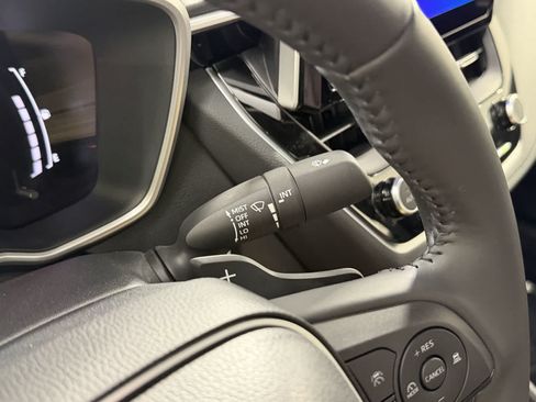 Used 2024 Toyota Corolla XSE FWD image 19