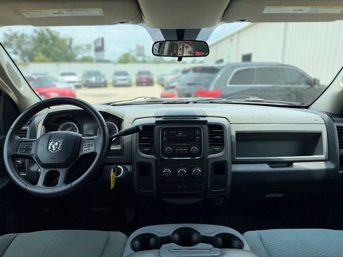 Used 2013 RAM 1500 Express RWD image 25