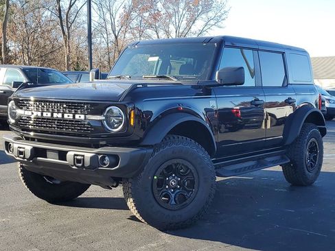 New 2025 Ford Bronco Big Bend w/ Black Diamond Package image 1