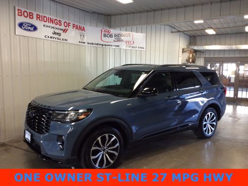 Used 2025 Ford Explorer ST-Line image 1