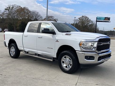 Used 2022 RAM 2500 Big Horn w/ Cold Weather Group image 8