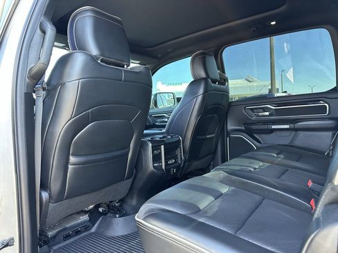 Used 2019 RAM 1500 Laramie AWD/4WD image 17