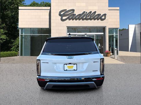 New 2026 Cadillac Vistiq Sport w/ LPO, Floor Liner Package image 4