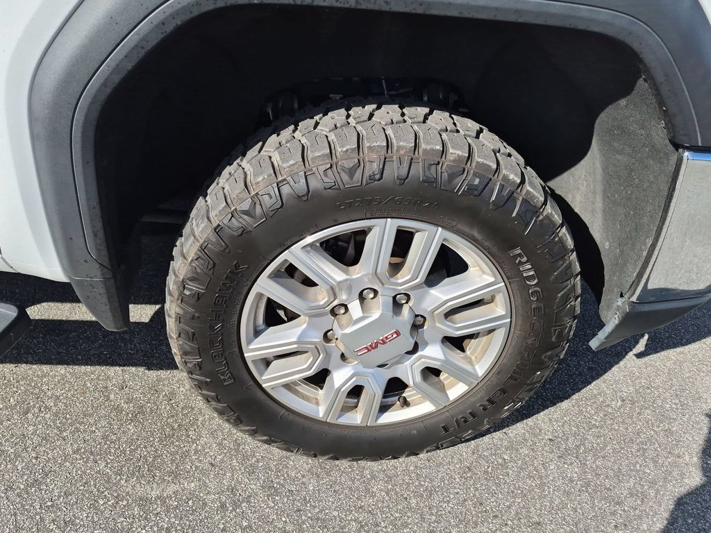 Used 2023 GMC Sierra 2500 SLT w/ SLT Premium Package AWD/4WD image 13