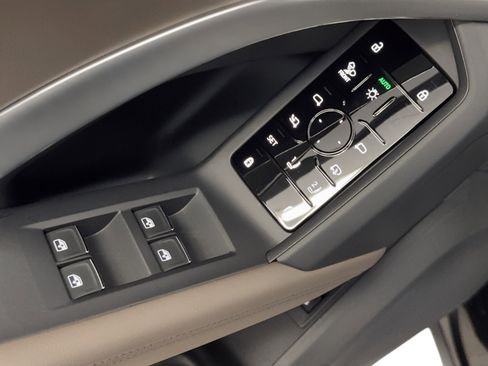 New 2025 Audi Q5 Premium Plus image 15