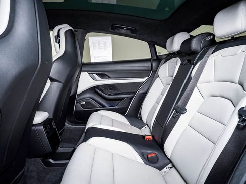 Used 2021 Porsche Taycan Turbo S image 17