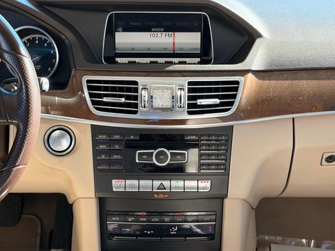 Used 2015 Mercedes-Benz E 350 4MATIC Sedan image 77