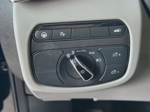 Used 2024 INFINITI QX50 Luxe AWD/4WD image 16