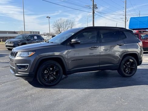 Used 2021 Jeep Compass Altitude image 3