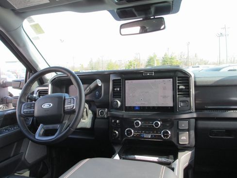 Used 2025 Ford F350 Lariat w/ Lariat Ultimate Package image 25