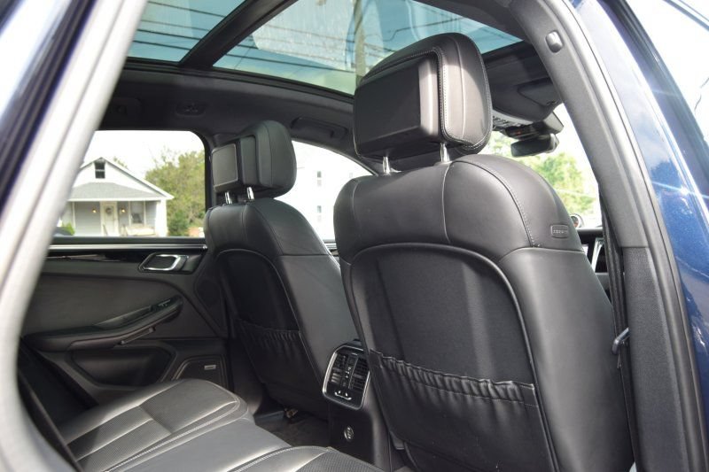 Used 2019 Porsche Macan AWD/4WD image 37