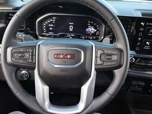 Used 2024 GMC Sierra 1500 Elevation AWD/4WD image 6