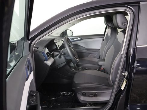 Used 2022 Volkswagen Taos SE FWD image 27