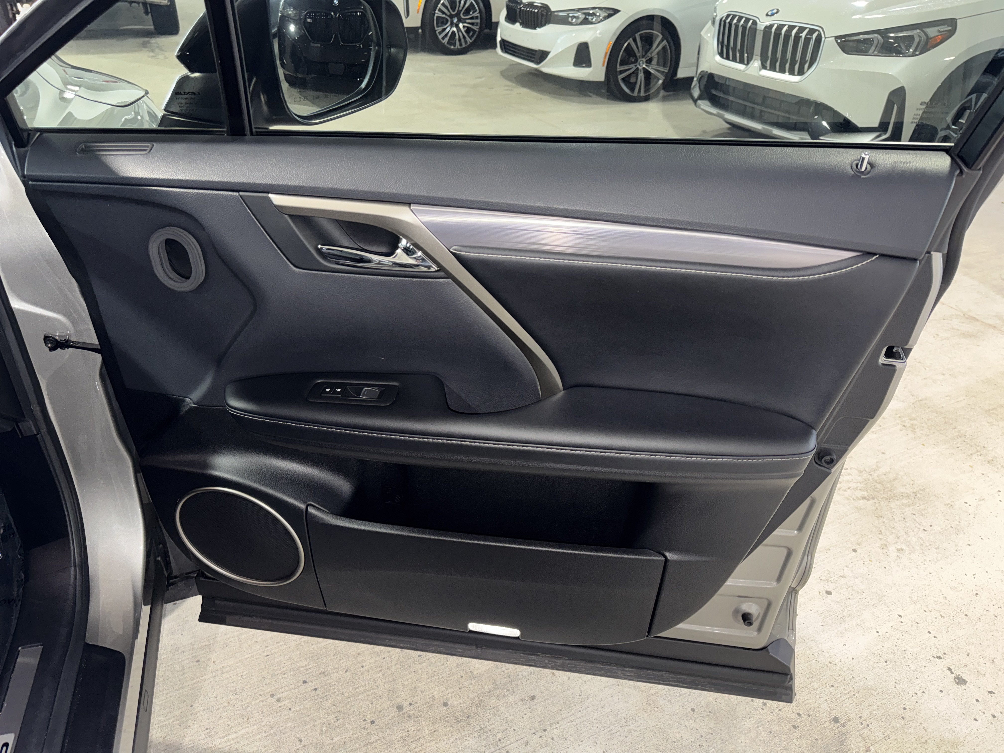 Used 2020 Lexus RX 350 F Sport w/ Accessory Package AWD/4WD image 9