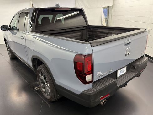 Certified 2023 Honda Ridgeline Sport image 3