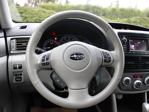 Used 2012 Subaru Forester 2.5X Limited image 18