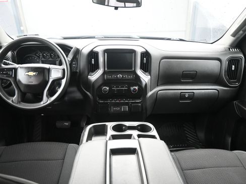 Used 2021 Chevrolet Silverado 1500 Custom AWD/4WD image 19