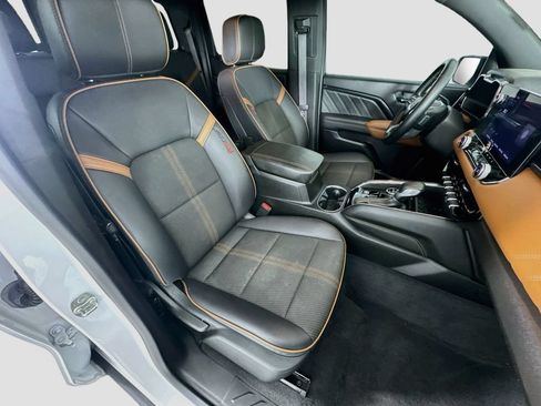Used 2024 GMC Canyon AT4 AWD/4WD image 29