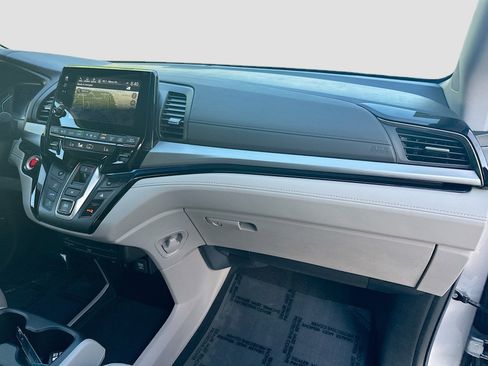 Used 2023 Honda Odyssey Touring image 35