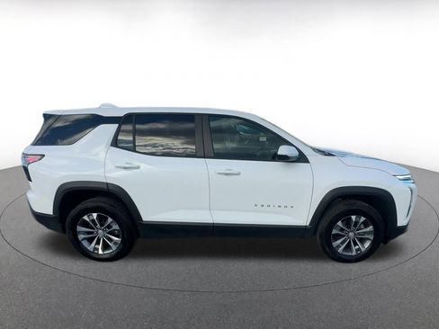 Used 2025 Chevrolet Equinox LT image 16