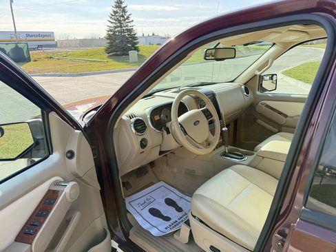 Used 2007 Ford Explorer Eddie Bauer image 13