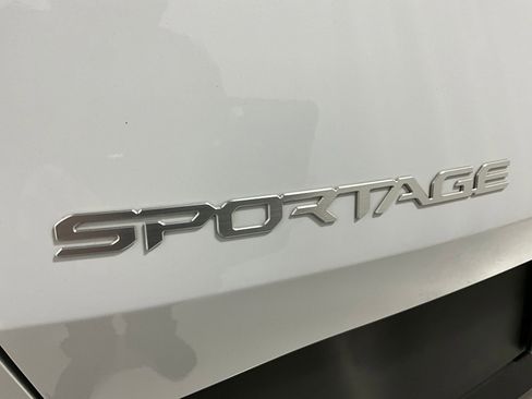 Used 2024 Kia Sportage X-Line image 9