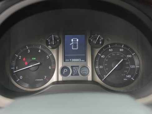 Used 2017 Lexus GX 460 image 25