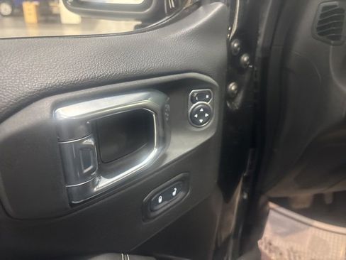 Used 2021 Jeep Gladiator Overland w/ Popular Equipment Package image 14