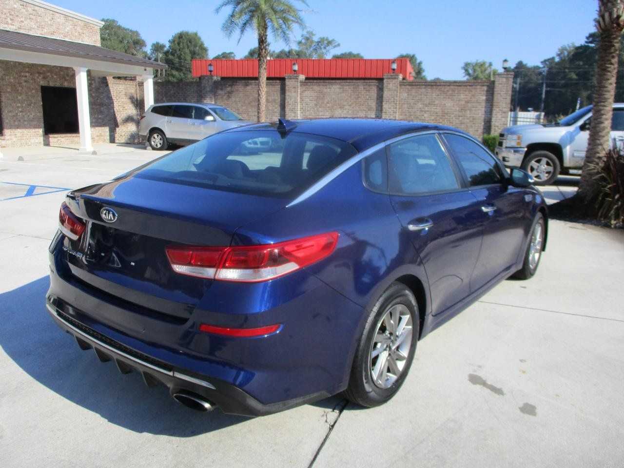 Used 2019 Kia Optima LX FWD image 11