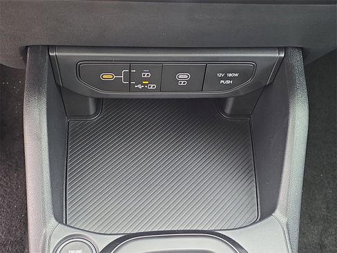 New 2025 Kia K4 LXS image 27