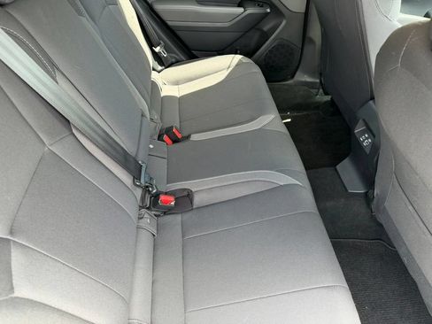 Used 2025 Subaru Crosstrek 2.5i Premium AWD/4WD image 18