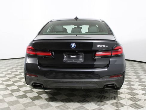 Used 2023 BMW 530e w/ M Sport Package image 43