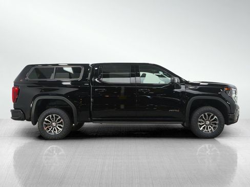 Used 2023 GMC Sierra 1500 AT4 w/ AT4 Premium Package AWD/4WD image 6