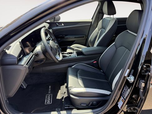 Used 2025 Kia K5 GT-Line w/ GT-Line Premium Package FWD image 10