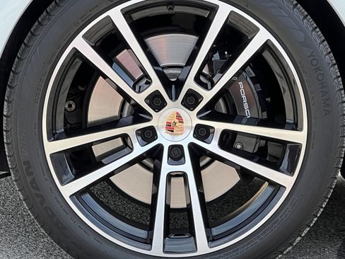 Certified 2025 Porsche Cayenne GTS AWD/4WD image 17