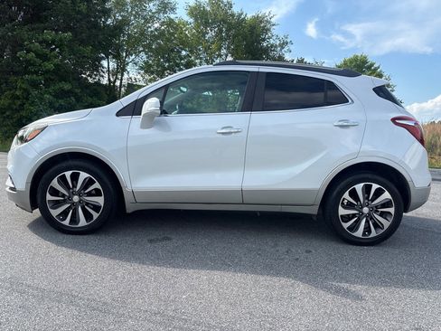 Used 2018 Buick Encore Preferred FWD image 2