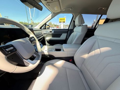 Used 2025 Hyundai Santa Fe SEL image 28