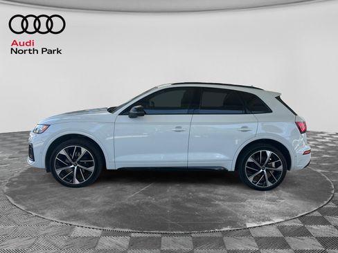 Used 2023 Audi SQ5 Prestige w/ Prestige Package AWD/4WD image 2